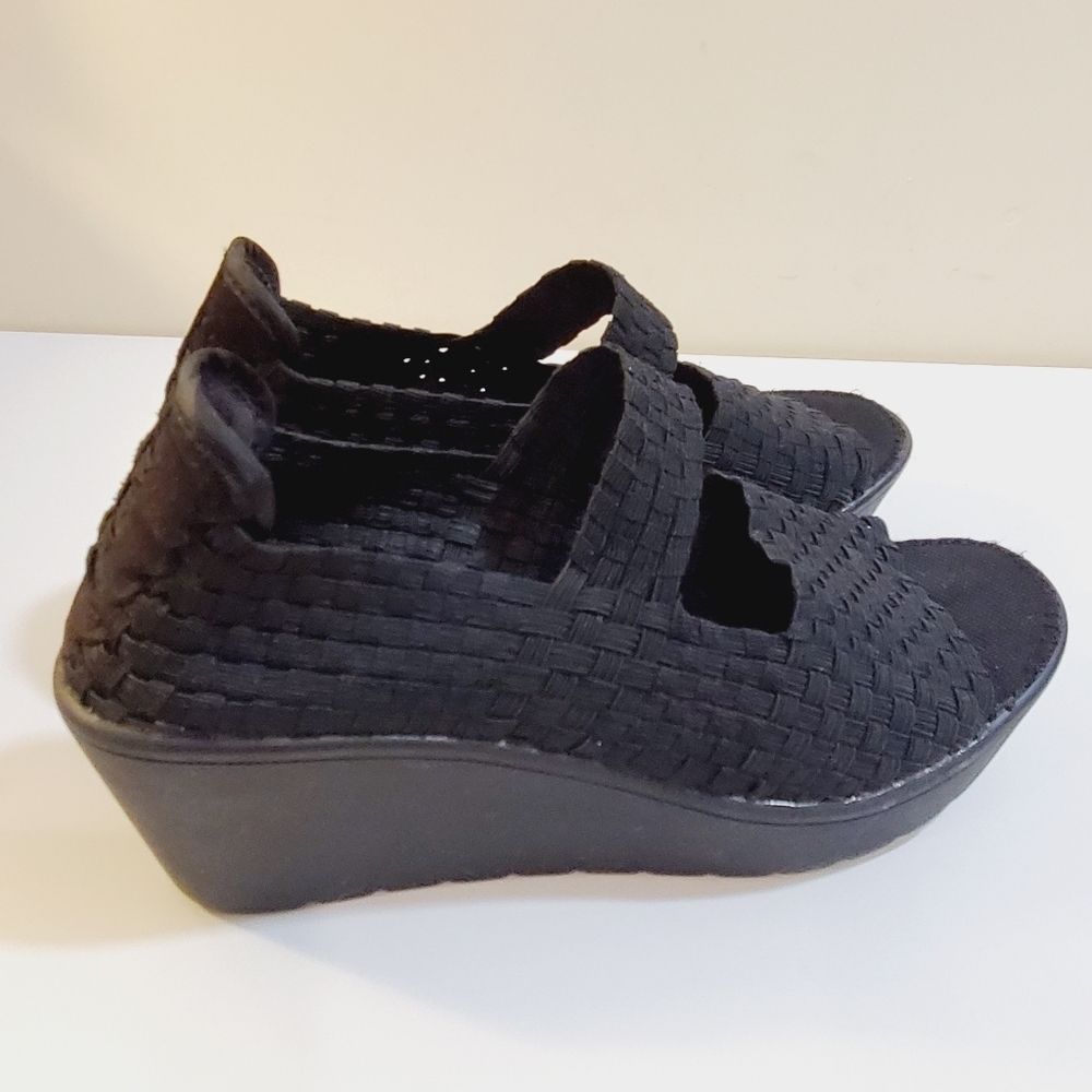 Steven by Steve Madden black comfort wedges platform shoes size 8.5